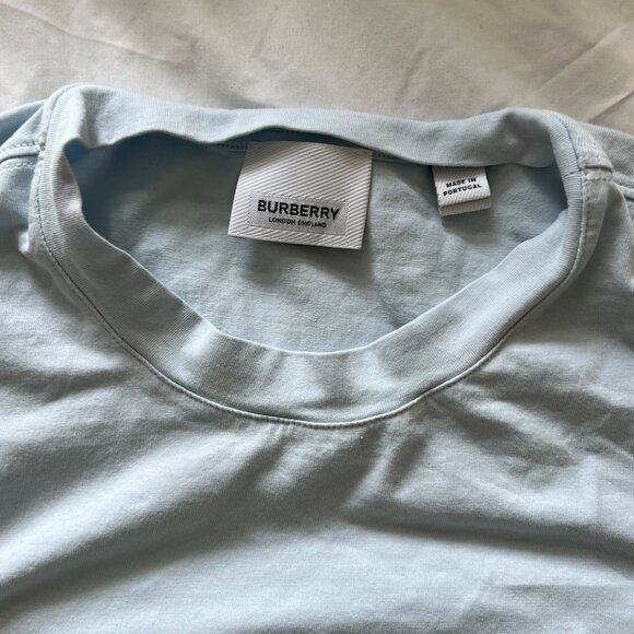 Burberry T shirt - Picture 2 of 2